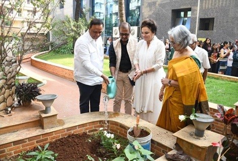 Heidi Kühn with Minister Ashish Shelar and Abraham Mathai